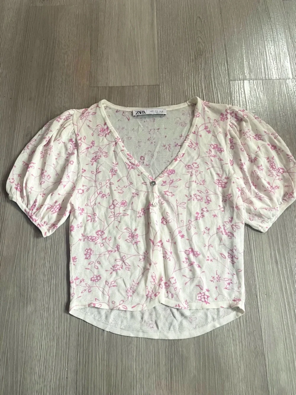 Zara Feminine Floral Puff Sleeve Soft Stretch Crop Top